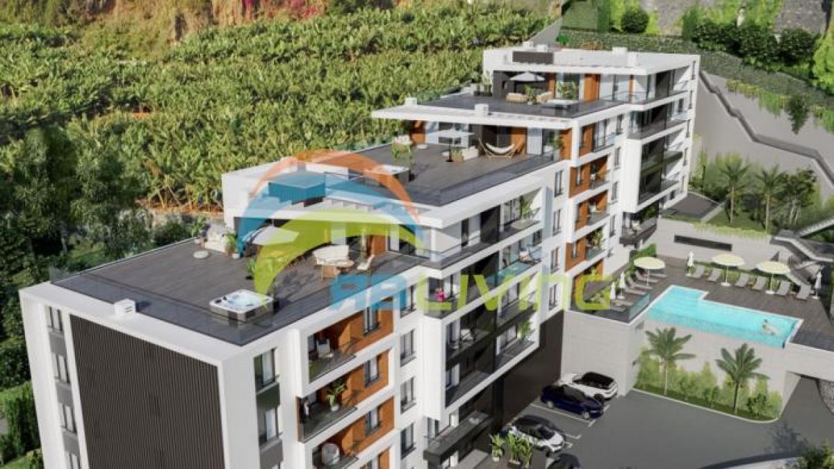 4 bedrooms Apartment in Funchal, Portugal No. 1137