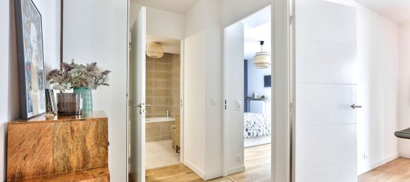 Квартира с 2 спальнями в Сен-Сен-Дени, Франция № 188386 15