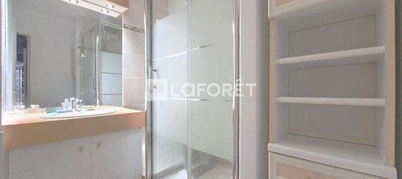 2 bedrooms Apartment in Viry-Chatillon, France No. 171493 5