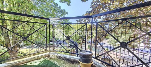 2 bedrooms Apartment in Viry-Chatillon, France No. 171493 3