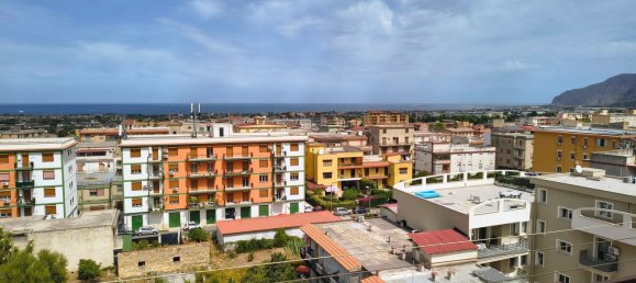 Квартира с 4 спальнями в Карини, Италия № 326361 4