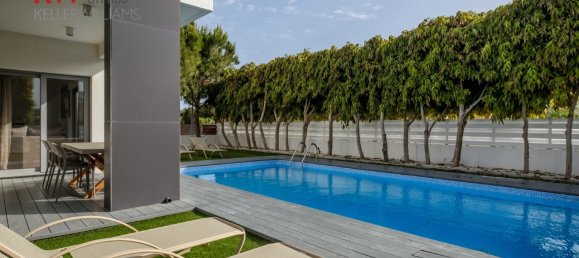 Вилла с 3 спальнями в Перволия, Кипр № 26106 24