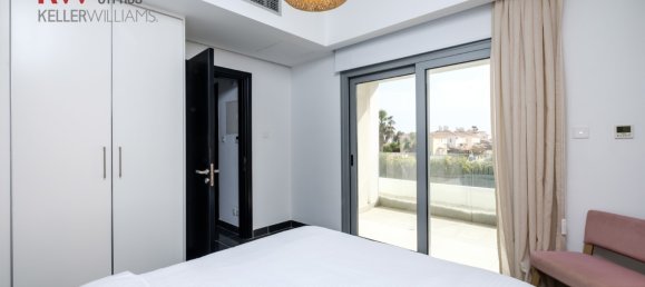 Вилла с 3 спальнями в Перволия, Кипр № 26106 9