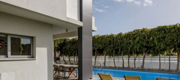 Вилла с 3 спальнями в Перволия, Кипр № 26106 26