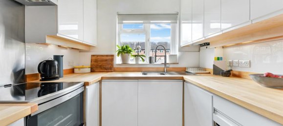 2 Schlafzimmer Wohnung in Surbiton, United Kingdom, Nr. 9962 3