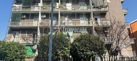 Apartamento de 2 habitaciónes en Baranzate, Italy No. 13746 27