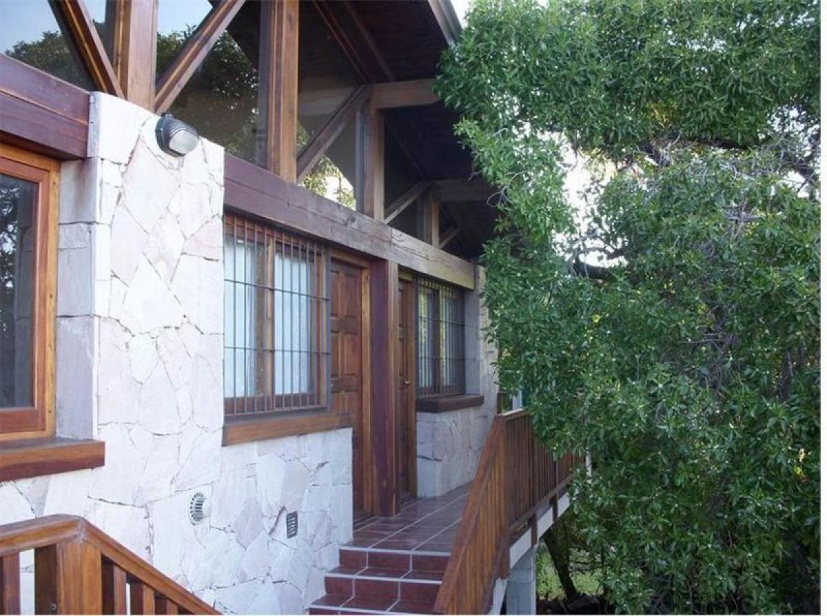 Коммерческая недвижимость 1550м² в Мар-дель-Плата, Аргентина № 107418