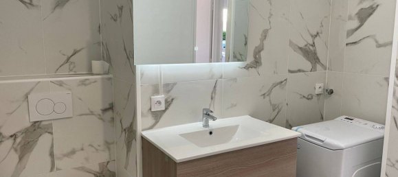 Studio à Nice, France No. 325813 5