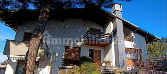 3 غرف نوم شقة في Robecchetto con Induno, Italy رقم 273263 2