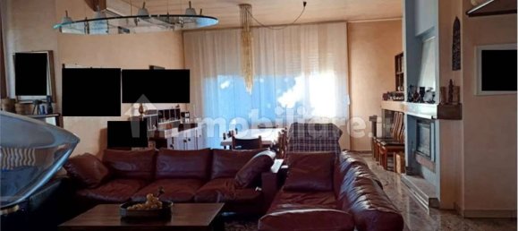 3 غرف نوم شقة في Robecchetto con Induno, Italy رقم 273263 7