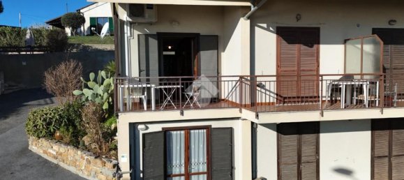 Casa de 3 habitaciónes en Costarainera, Italy No. 137403 36