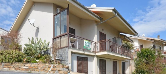 Casa de 3 habitaciónes en Costarainera, Italy No. 137403 27