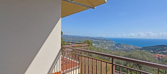 Casa de 3 habitaciónes en Costarainera, Italy No. 137403 3