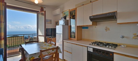 Casa de 3 habitaciónes en Costarainera, Italy No. 137403 10