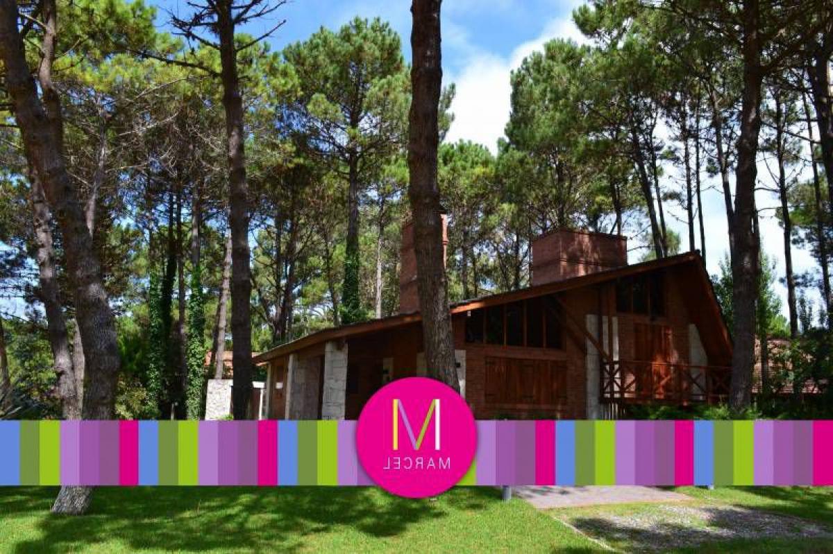 Дом с 3 спальнями в Мар-дель-Плата, Аргентина № 72729