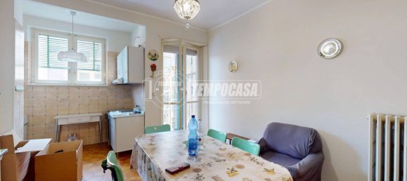 2 bedrooms Apartment in Turin, Italy No. 308820 3
