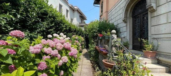 15 bedrooms Villa in Venice, Italy No. 274016 3