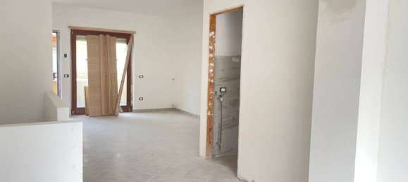 2 Schlafzimmer Wohnung in Rome, Italy, Nr. 46843 8