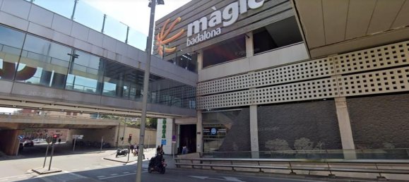 20 Schlafzimmer Gebäude in Badalona, Spain, Nr. 123835 5