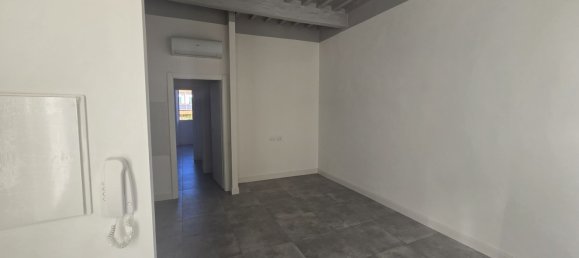 Apartamento de 3 divisões em Livorno, Italy N.º 119862 3