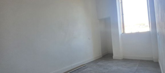 Apartamento de 3 divisões em Livorno, Italy N.º 119862 14