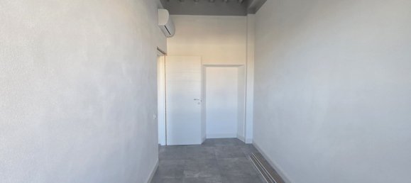 Apartamento de 3 divisões em Livorno, Italy N.º 119862 22