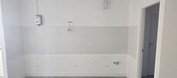 Apartamento de 3 divisões em Livorno, Italy N.º 119862 7