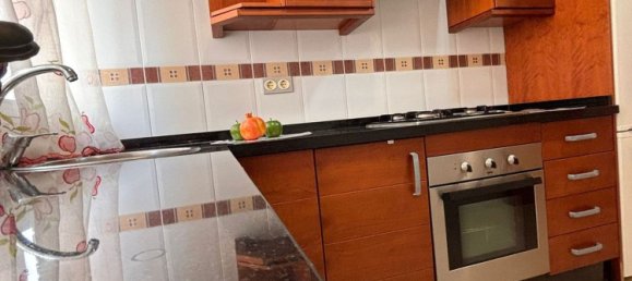 3 bedrooms Apartment in Burjassot, Spain No. 173119 2