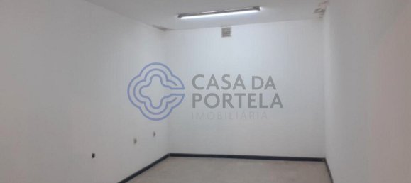 Gewerbliche Immobilie in Porto, Portugal 40m², Nr. 32759 21
