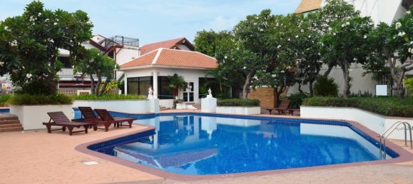 2 bedrooms Condo in Pattaya, Thailand No. 19129 2