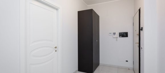 4 rooms Apartment in Turin, Italy No. 289952 28