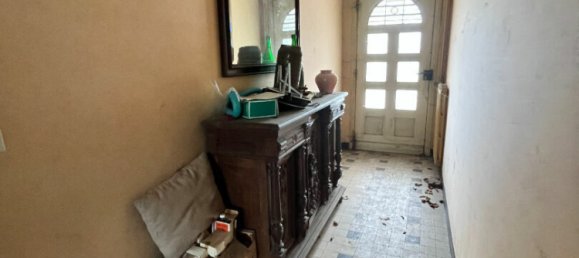 7 Schlafzimmer Haus in Nerondes, France, Nr. 227013 11