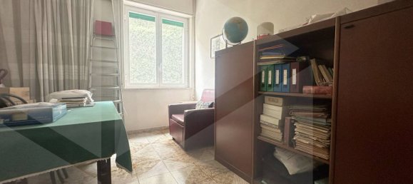 5 rooms Apartment in Naples, Italy No. 26559 6