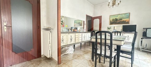 5 rooms Apartment in Naples, Italy No. 26559 5