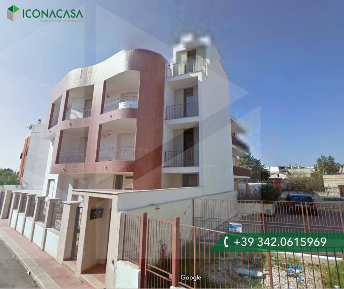 3 rooms Apartment in Bitonto, Italy No. 21652