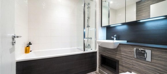 4 bedrooms House in London, United Kingdom No. 14484 31