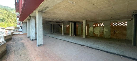 70m² Commercial property in Basque Autonomous Community, Spain No. 165460 3