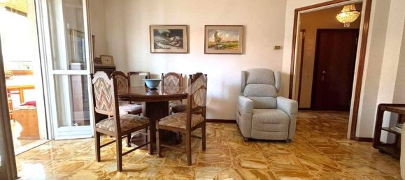 4 Schlafzimmer Wohnung in Ponte San Pietro, Italy, Nr. 303278 9