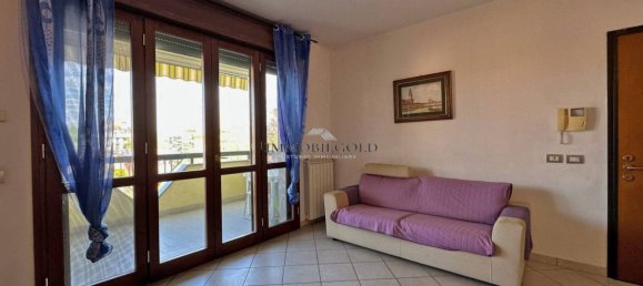 2 bedrooms Apartment in Abbiategrasso, Italy No. 337643 4