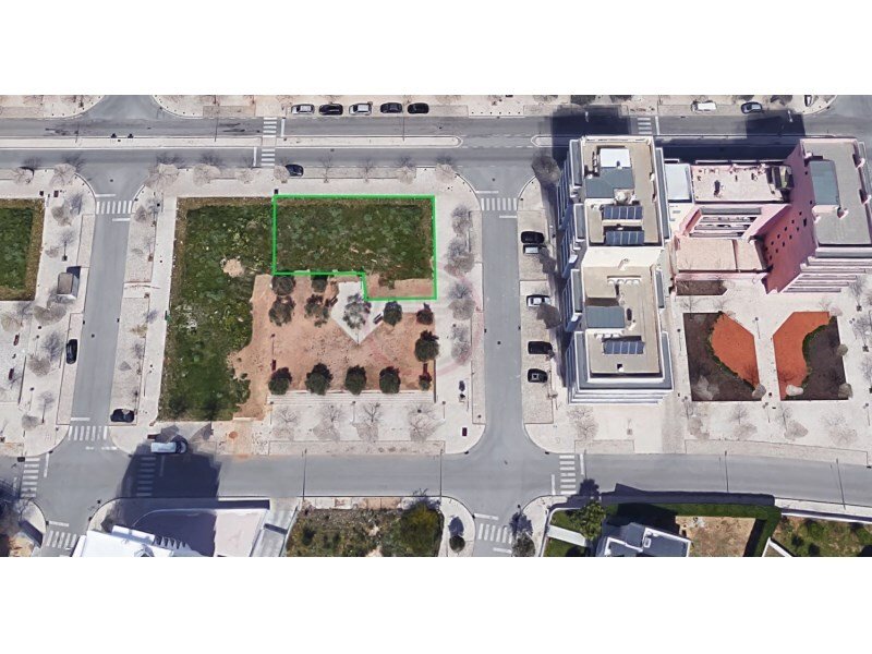 1604m² Land in Faro, Portugal No. 114799