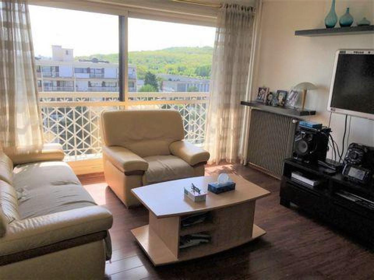 2 bedrooms Condo in Franconville, France No. 34614