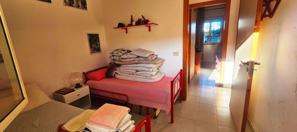 Квартира с 3 комнатами в Лечче, Италия № 41930 12