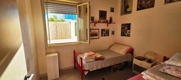 Квартира с 3 комнатами в Лечче, Италия № 41930 8