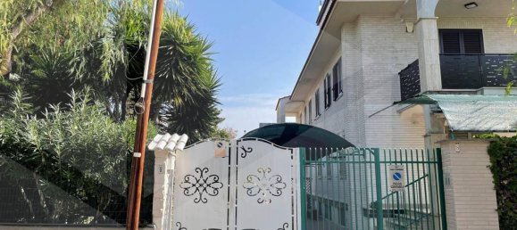 5 rooms Apartment in Manfredonia, Italy No. 17754 6