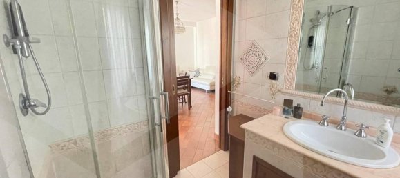 5 rooms Apartment in Manfredonia, Italy No. 17754 40