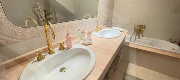5 rooms Apartment in Manfredonia, Italy No. 17754 50