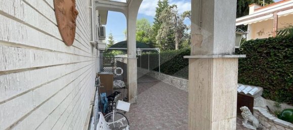 5 rooms Apartment in Manfredonia, Italy No. 17754 12