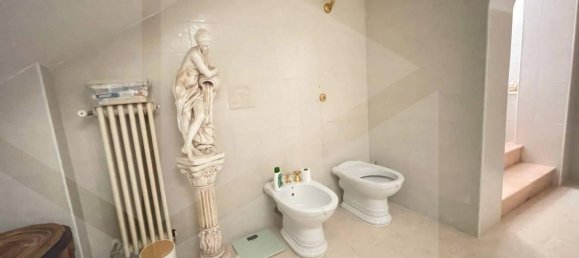 5 rooms Apartment in Manfredonia, Italy No. 17754 48
