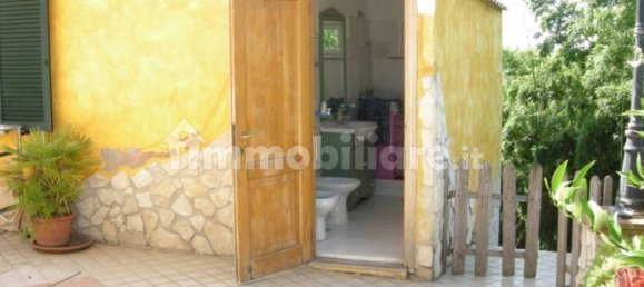 2 bedrooms Apartment in Ardea, Italy No. 192277 8