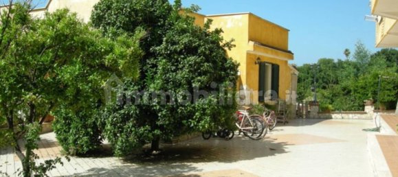 2 bedrooms Apartment in Ardea, Italy No. 192277 9